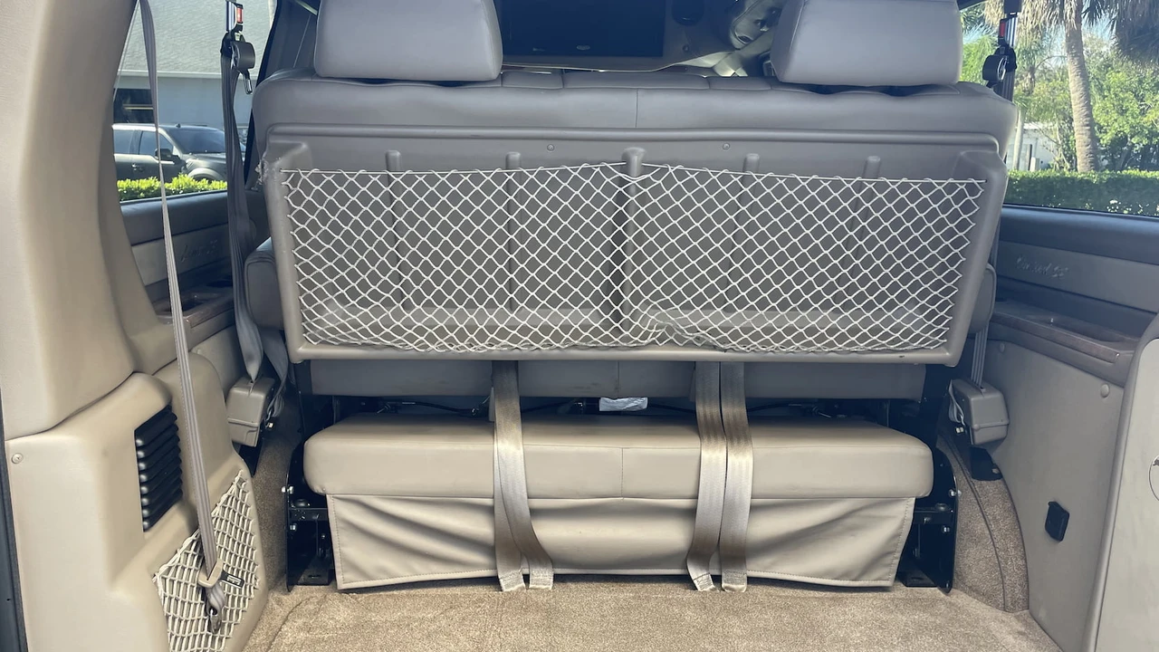 2013 GMC Savana - Image 6 of 17