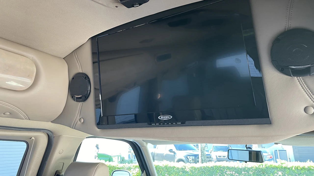 2013 GMC Savana - Image 8 of 17