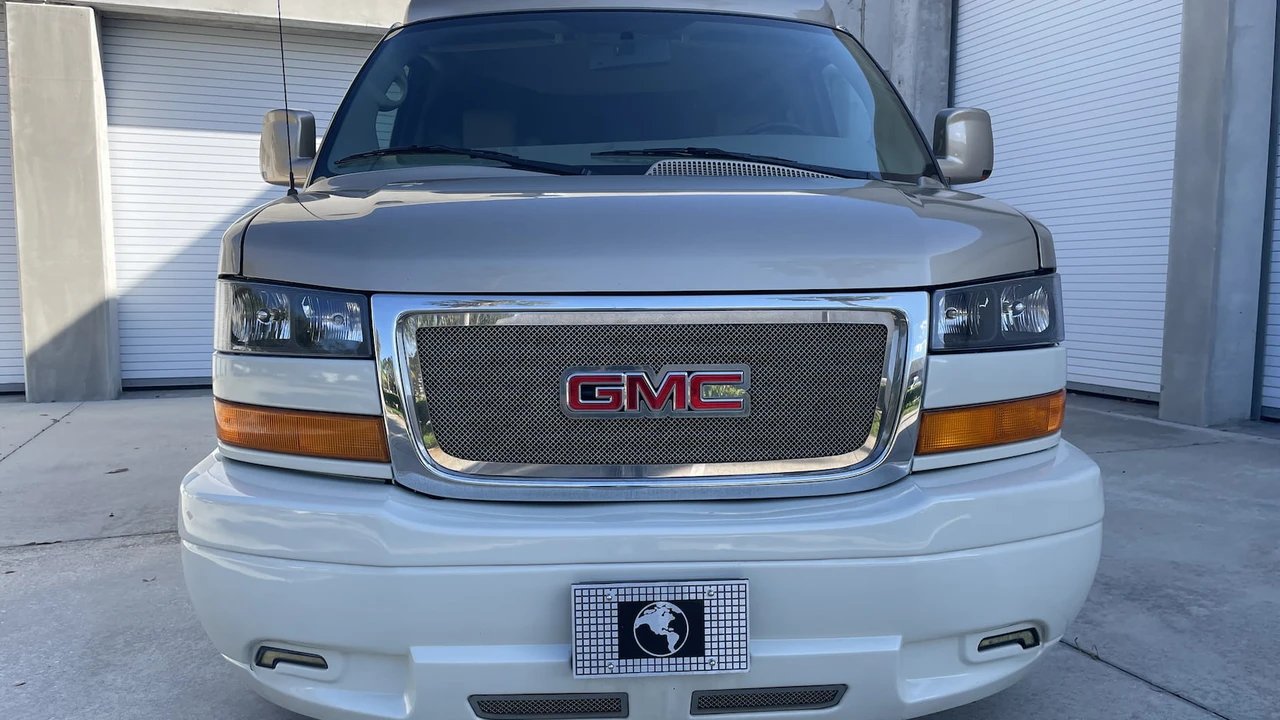 2013 GMC Savana - Image 15 of 17