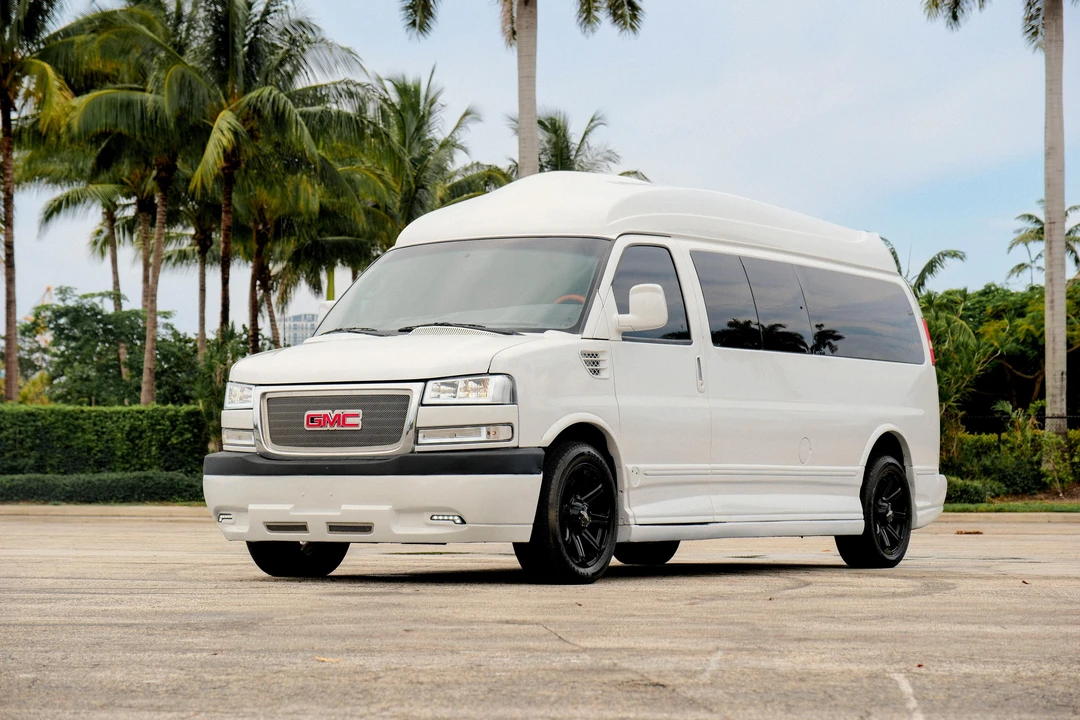 2013 GMC Savana - Image 7 of 31