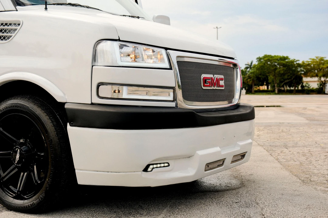 2013 GMC Savana - Image 18 of 31
