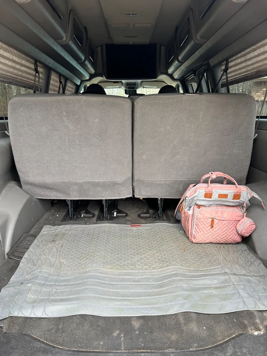 2013 GMC Savana - Image 7 of 21