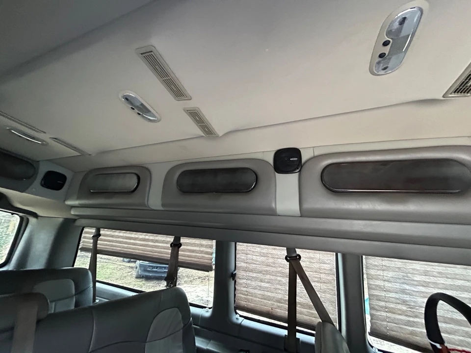 2013 GMC Savana - Image 6 of 21