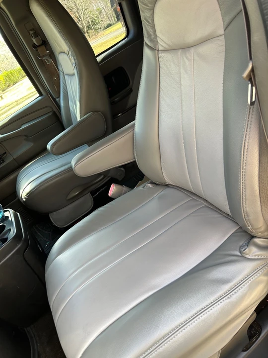 2013 GMC Savana - Image 15 of 21
