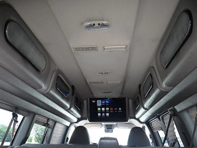 2013 GMC Savana - Image 4 of 21