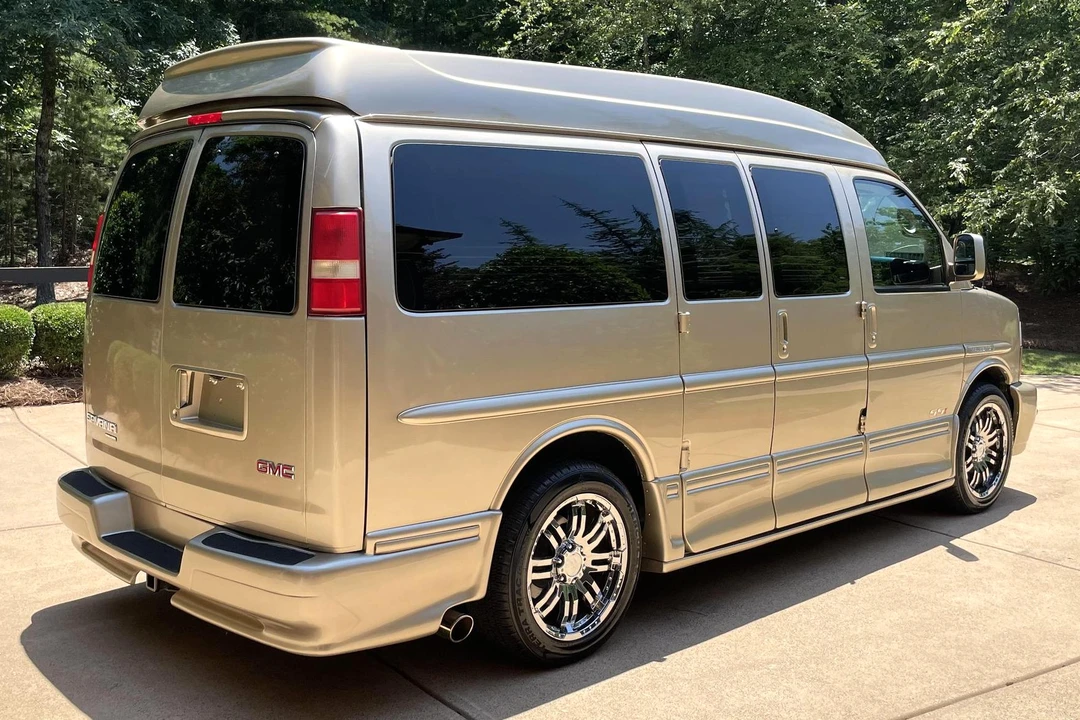 2013 GMC Savana - Image 4 of 31