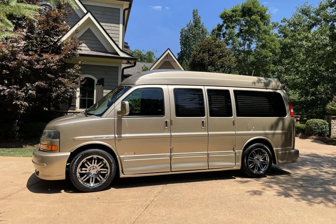 2013 GMC Savana - Image 11 of 31