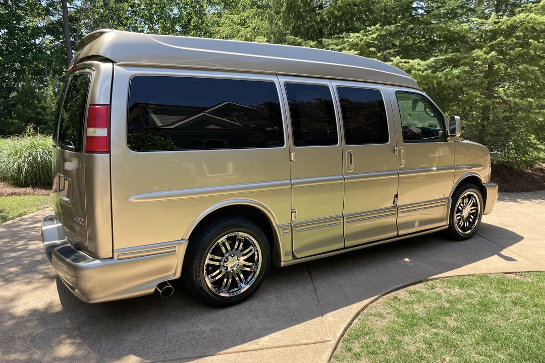 2013 GMC Savana - Image 19 of 31