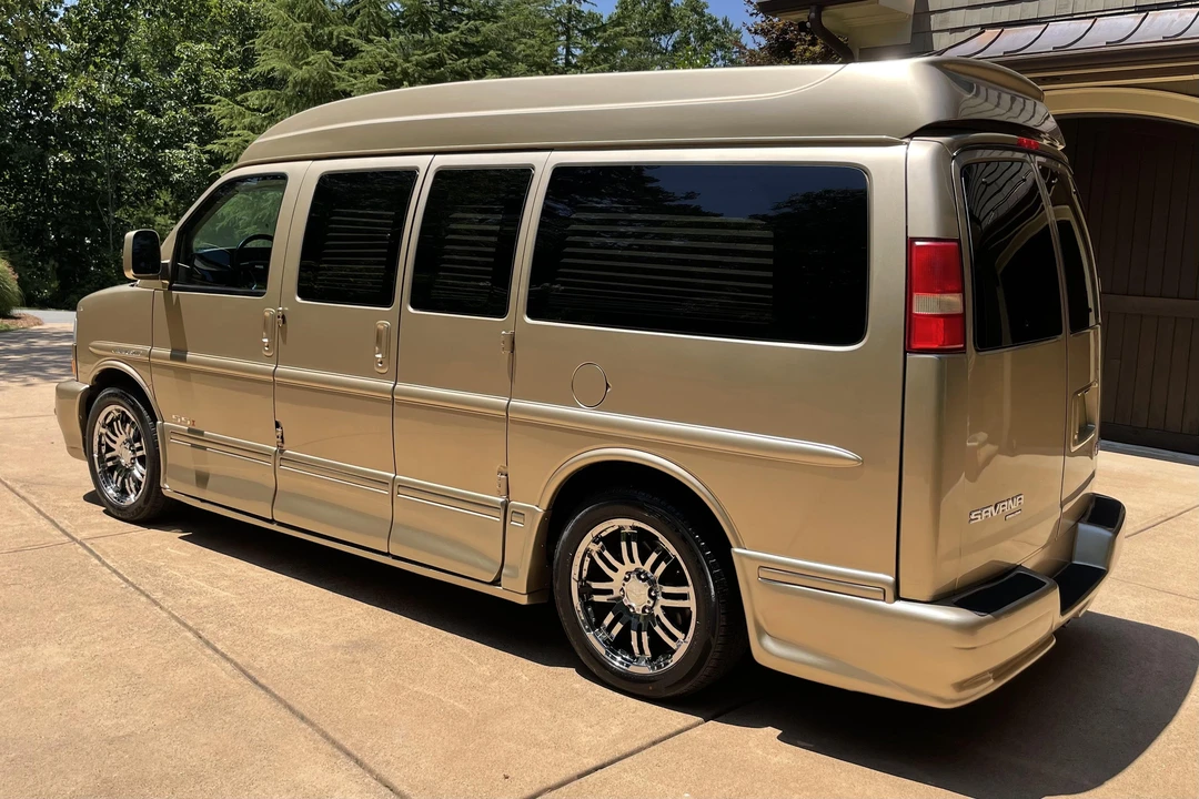 2013 GMC Savana - Image 15 of 31
