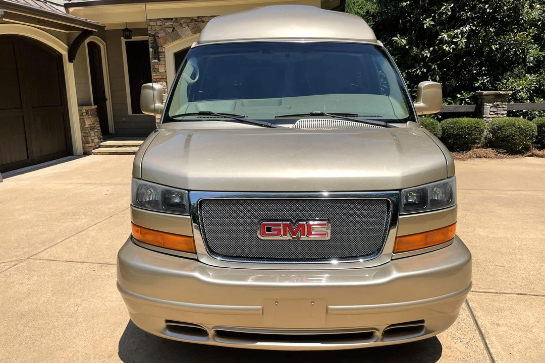 2013 GMC Savana - Image 2 of 31