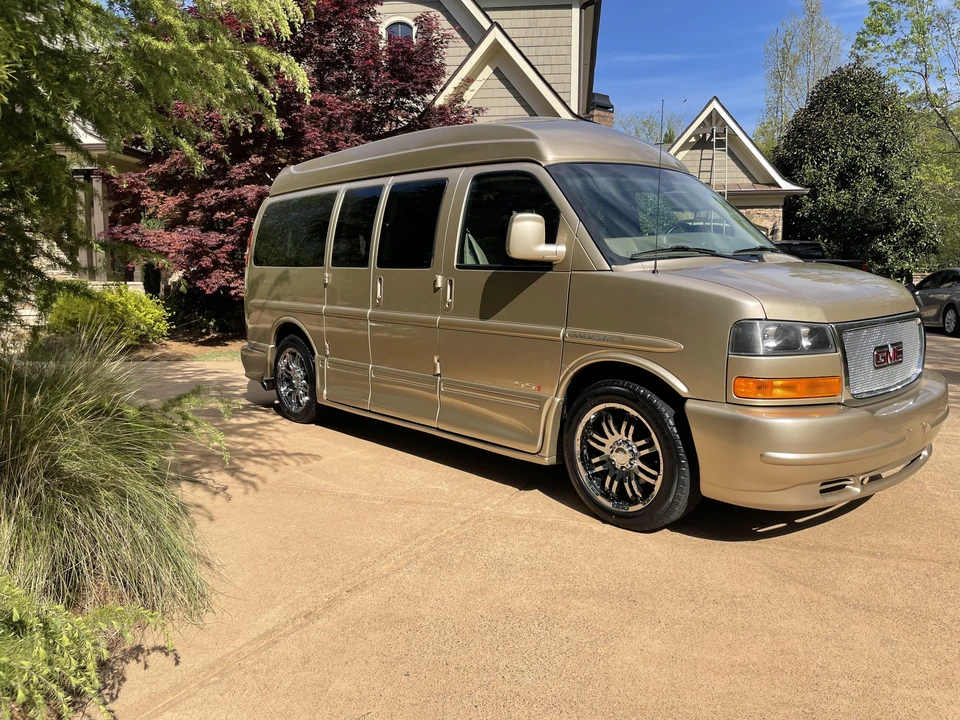 2013 GMC Savana - Image 23 of 31