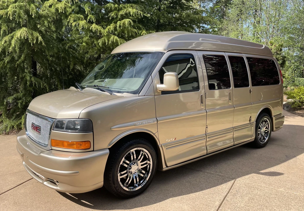 2013 GMC Savana - Image 8 of 31