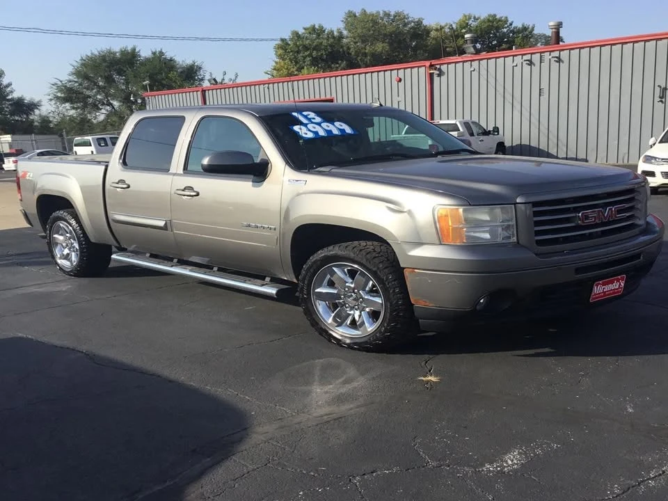 2013 GMC Sierra 3rd Gen - Image 2 of 12