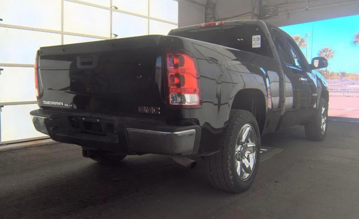 2013 GMC Sierra 3rd Gen - Image 4 of 11