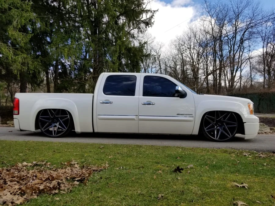 2013 GMC Sierra 3rd Gen - Image 2 of 12