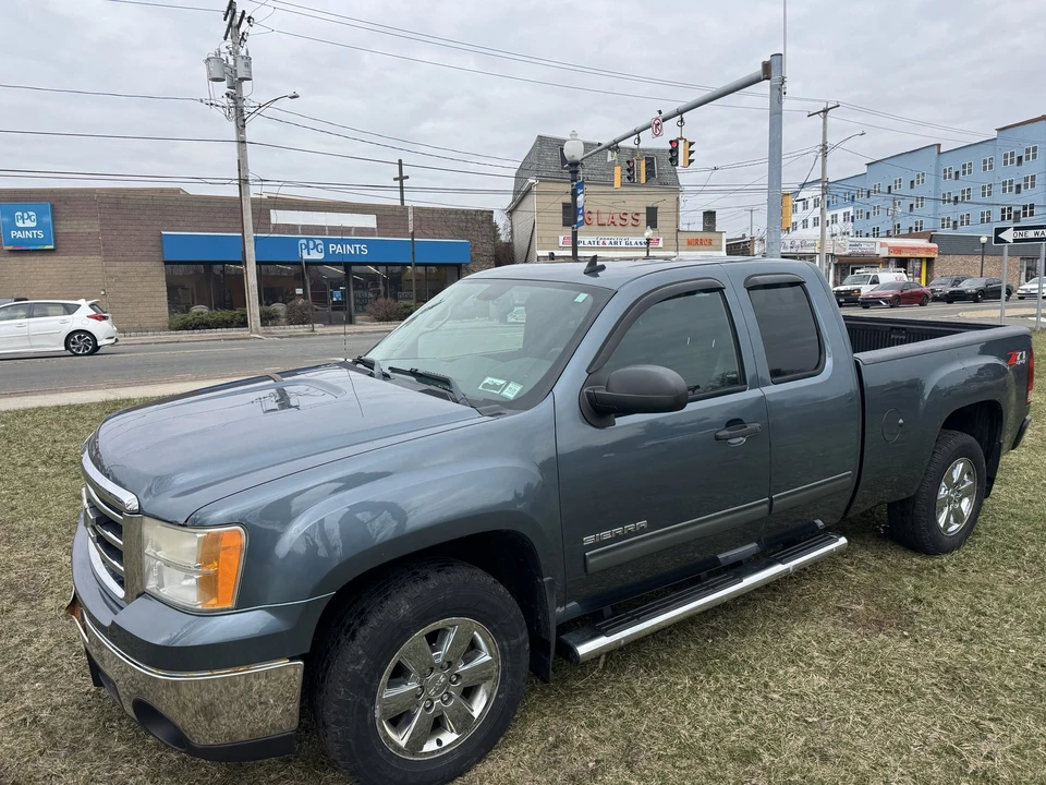 2013 GMC Sierra 3rd Gen - Image 2 of 21