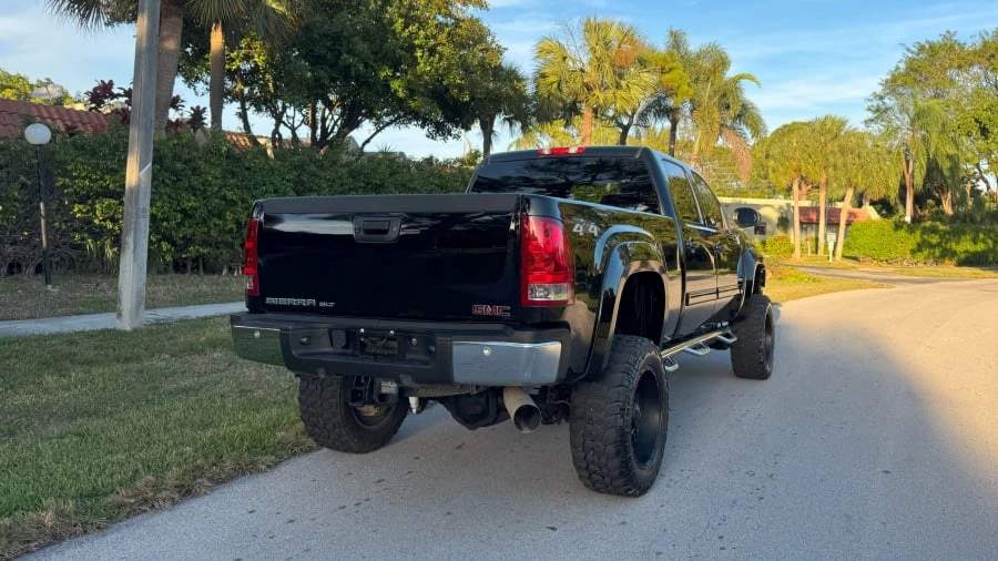 2013 GMC Sierra Heavy Duty 3rd Gen - Image 3 of 6