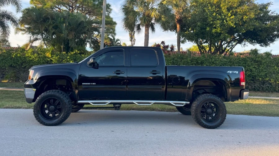 2013 GMC Sierra Heavy Duty 3rd Gen - Image 2 of 6