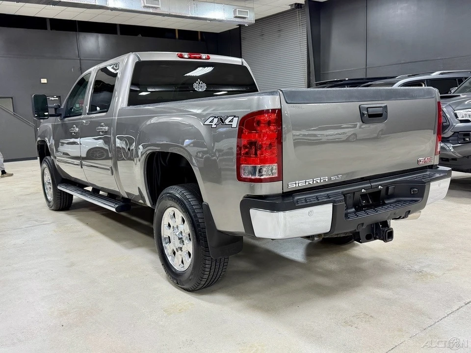 2013 GMC Sierra Heavy Duty 3rd Gen - Image 11 of 12