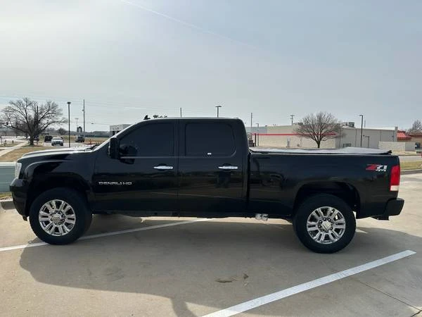 2013 GMC Sierra Heavy Duty 3rd Gen - Image 2 of 11