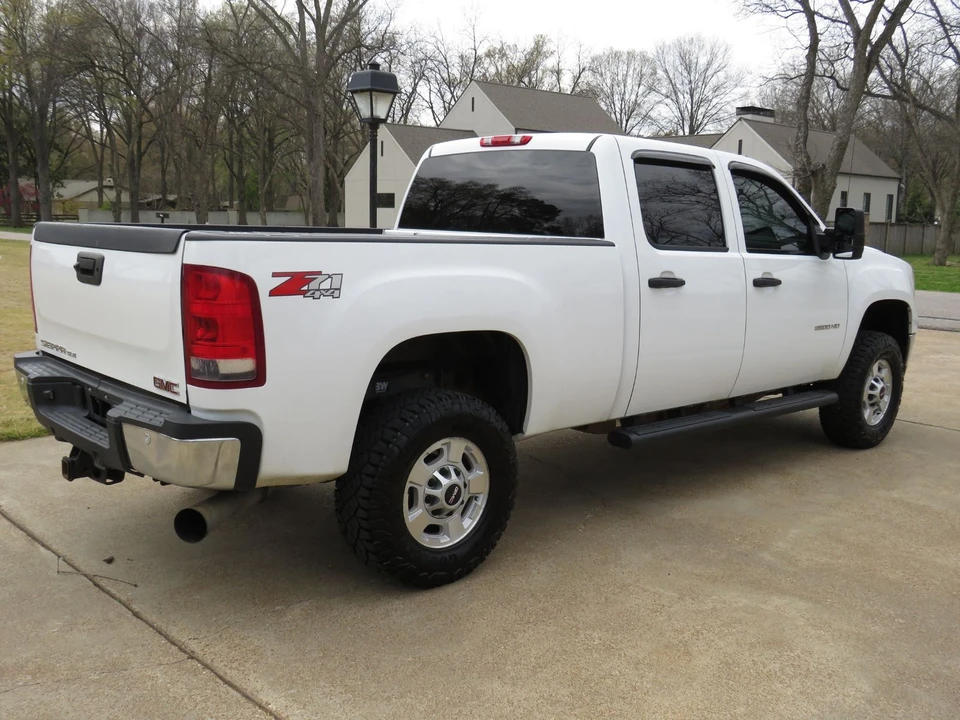 2013 GMC Sierra Heavy Duty 3rd Gen - Image 11 of 12