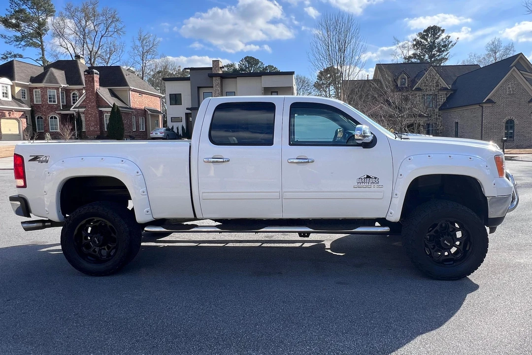 2013 GMC Sierra Heavy Duty 3rd Gen - Image 3 of 31