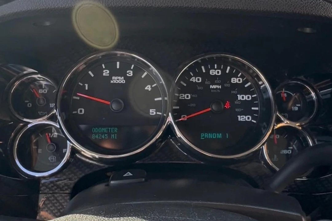 2013 GMC Sierra Heavy Duty 3rd Gen - Image 24 of 31