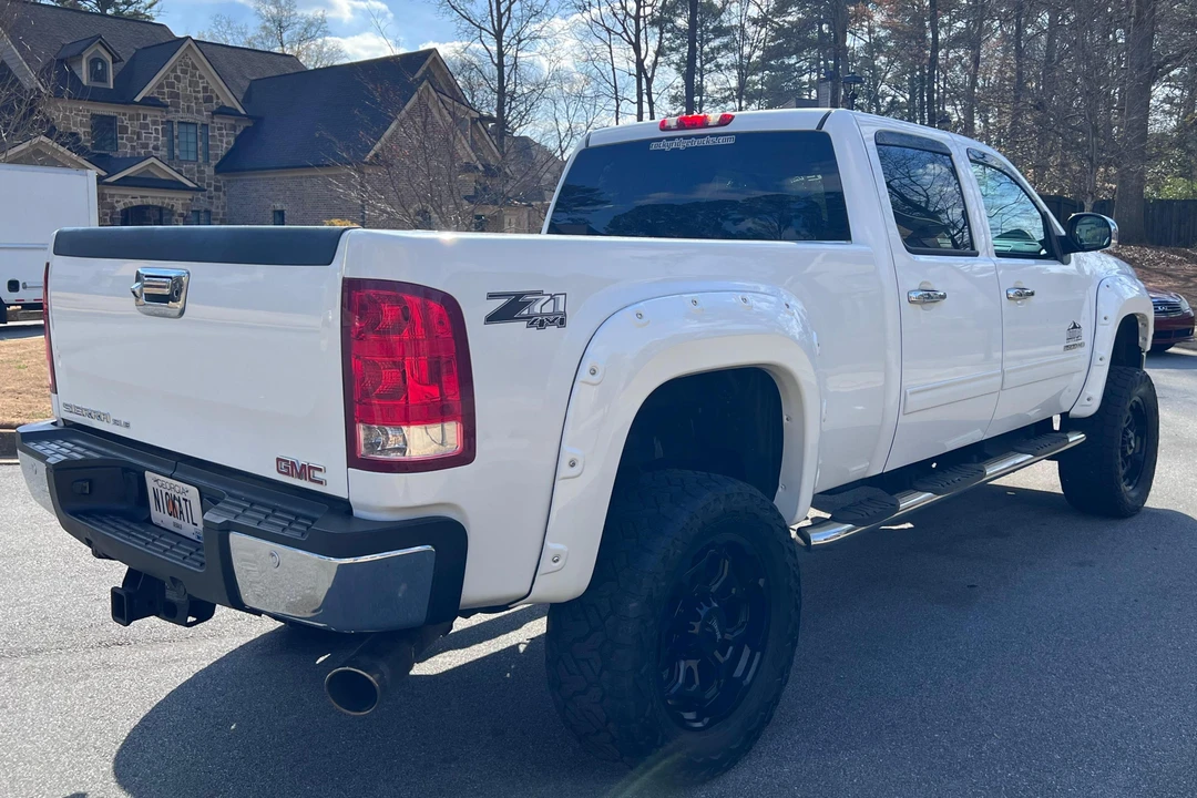 2013 GMC Sierra Heavy Duty 3rd Gen - Image 4 of 31