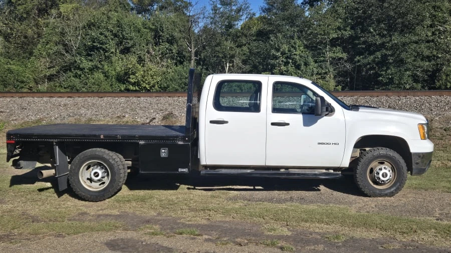 2013 GMC Sierra Heavy Duty 3rd Gen - Image 5 of 10