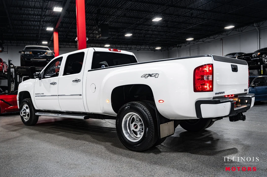 2013 GMC Sierra Heavy Duty 3rd Gen - Image 3 of 21