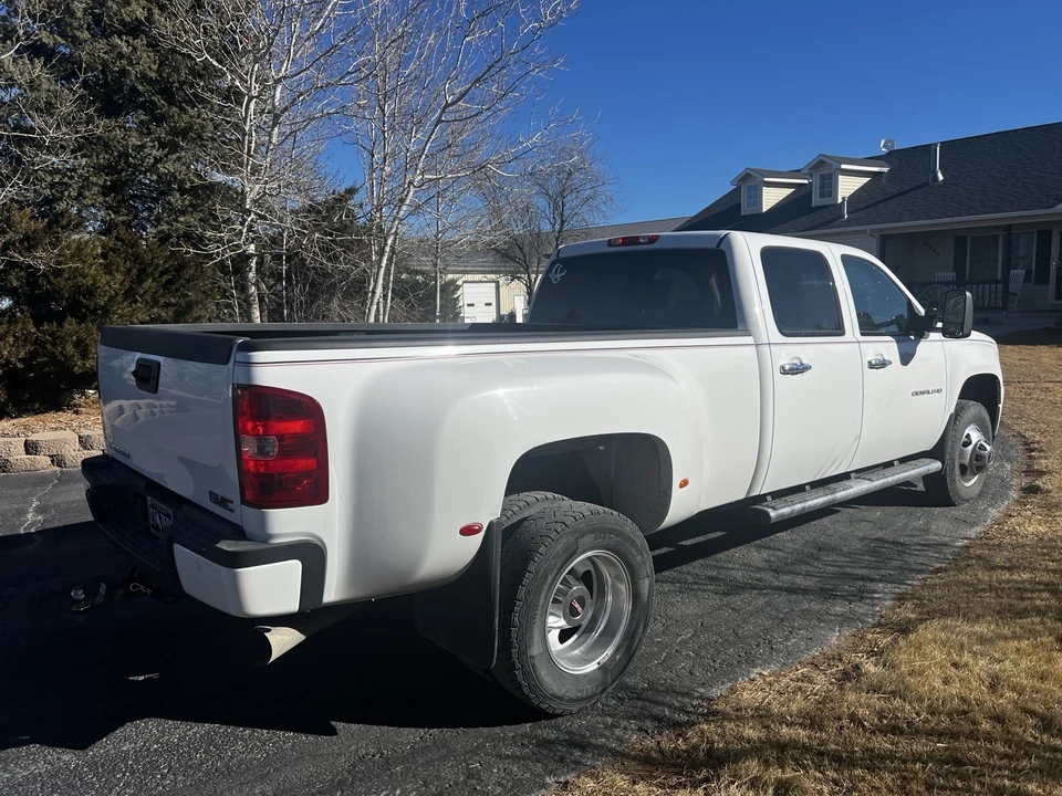 2013 GMC Sierra Heavy Duty 3rd Gen - Image 3 of 8