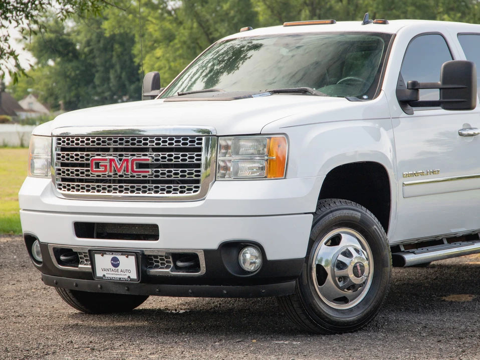 2013 GMC Sierra Heavy Duty 3rd Gen - Image 13 of 31