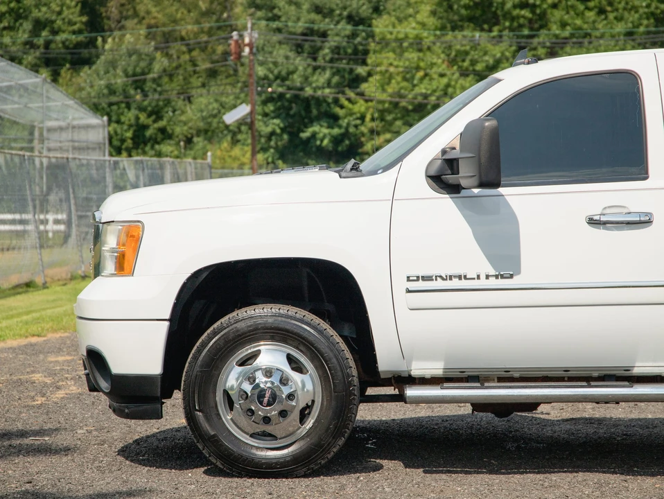 2013 GMC Sierra Heavy Duty 3rd Gen - Image 15 of 31