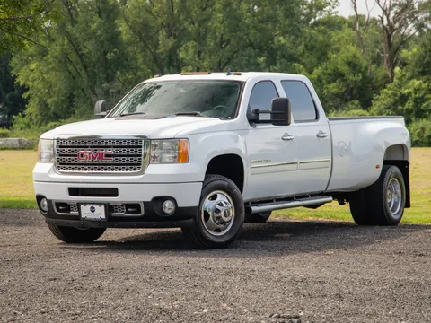 2013 GMC Sierra Heavy Duty 3rd Gen - Image 3 of 31