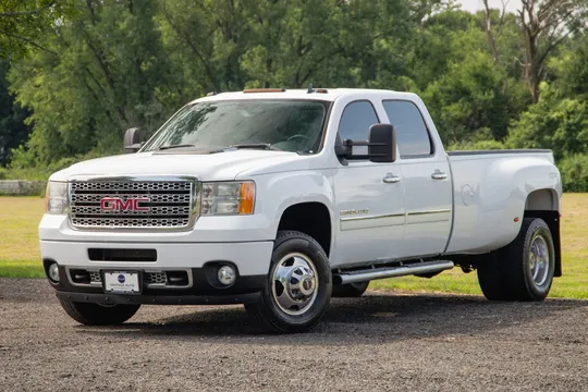 2013 GMC Sierra 3500HD Denali Dually 4x4