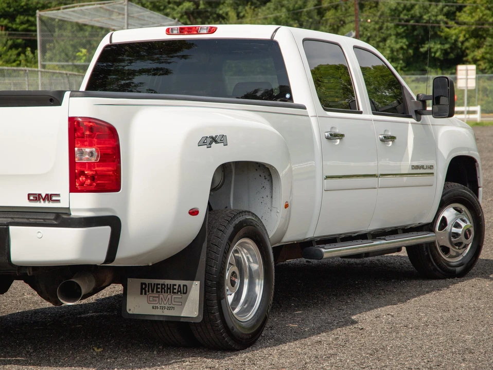 2013 GMC Sierra Heavy Duty 3rd Gen - Image 23 of 31