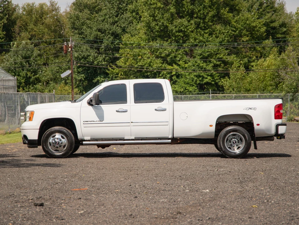2013 GMC Sierra Heavy Duty 3rd Gen - Image 4 of 31