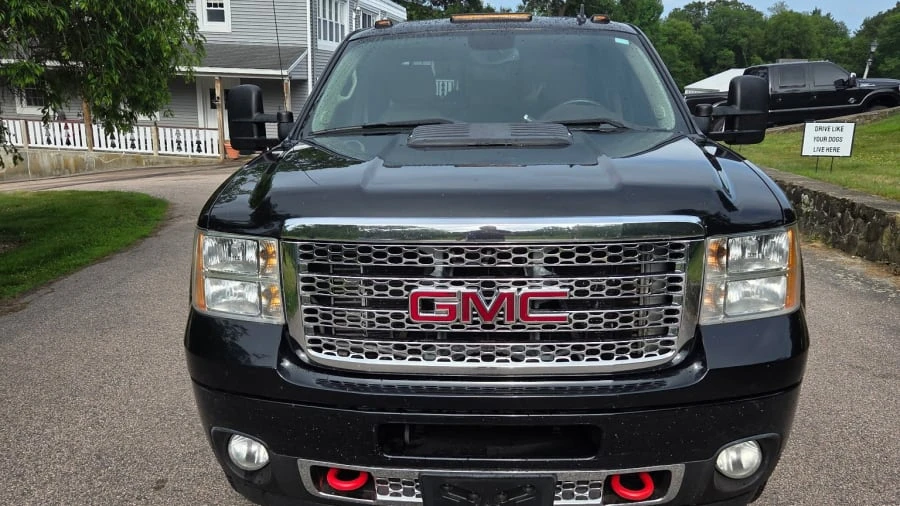 2013 GMC Sierra Heavy Duty 3rd Gen - Image 3 of 10