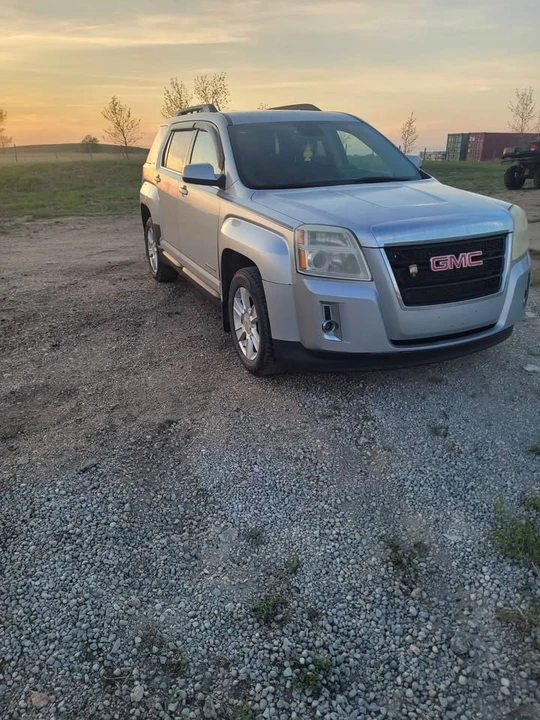 2013 GMC Terrain - Image 2 of 4