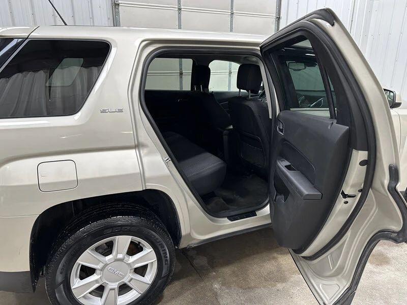 2013 GMC Terrain - Image 15 of 21