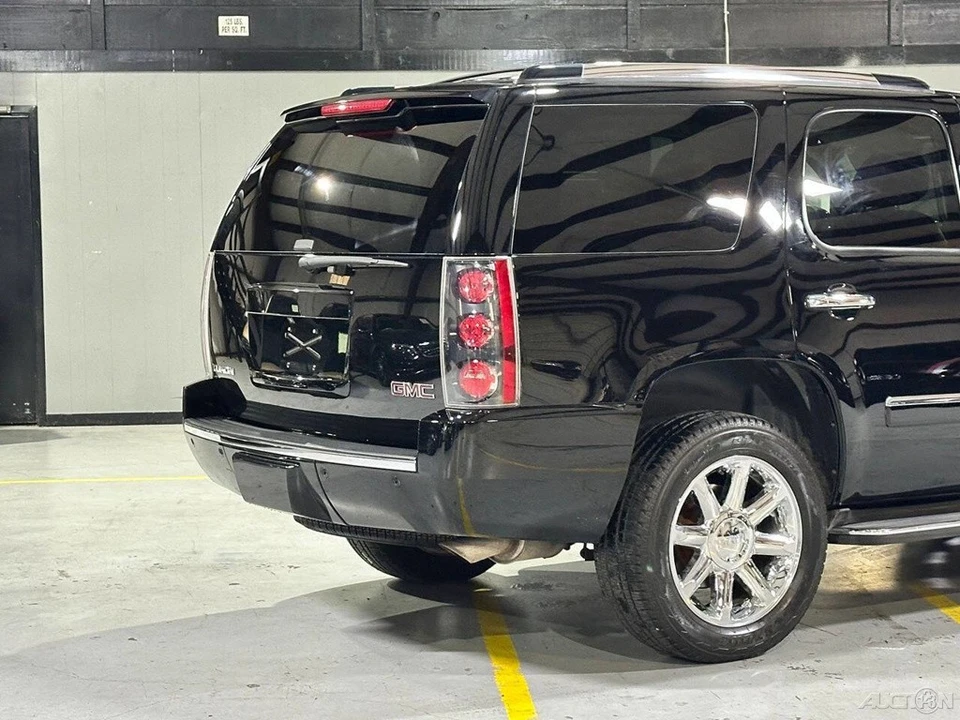 2013 GMC Yukon 3rd Gen - Image 5 of 21