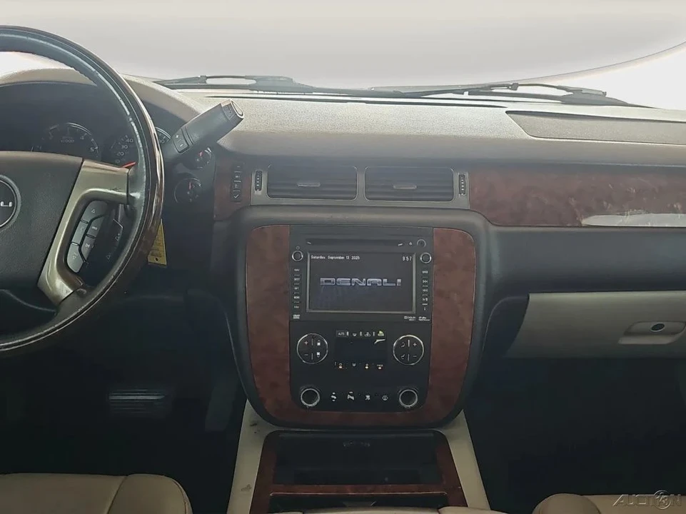 2013 GMC Yukon 3rd Gen - Image 16 of 21