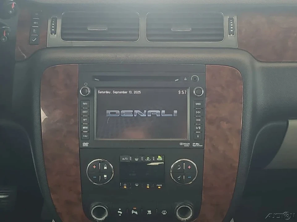 2013 GMC Yukon 3rd Gen - Image 17 of 21
