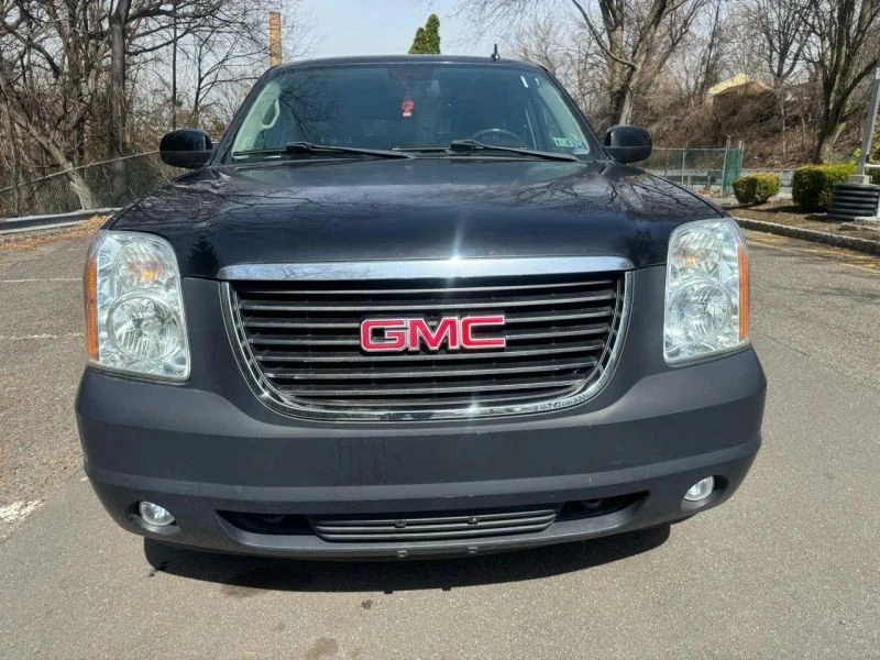 2013 GMC Yukon 3rd Gen - Image 2 of 12