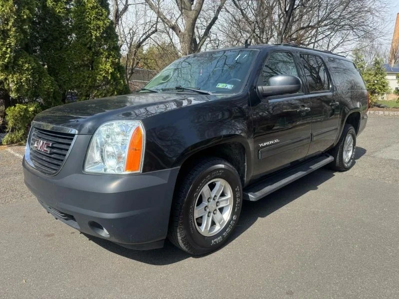 2013 GMC Yukon 3rd Gen - Image 3 of 12