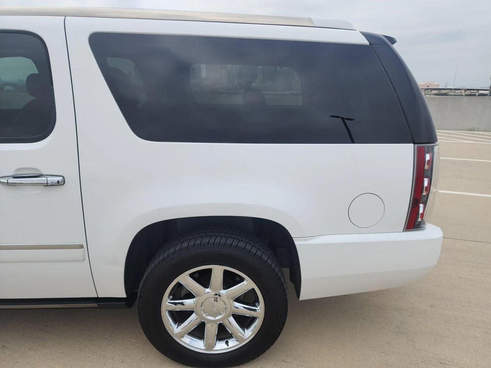 2013 GMC Yukon 3rd Gen - Image 19 of 31