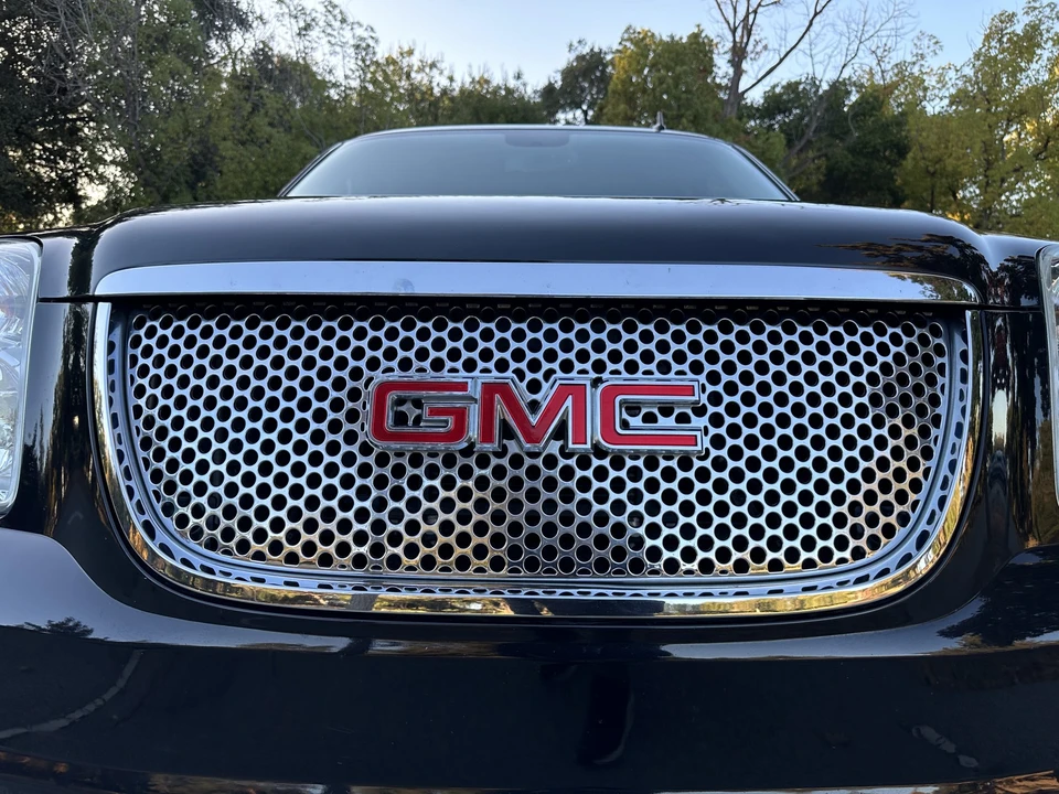 2013 GMC Yukon 3rd Gen - Image 19 of 31