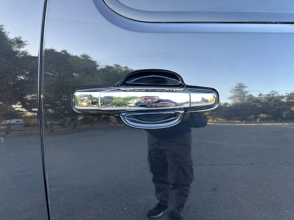 2013 GMC Yukon 3rd Gen - Image 29 of 31