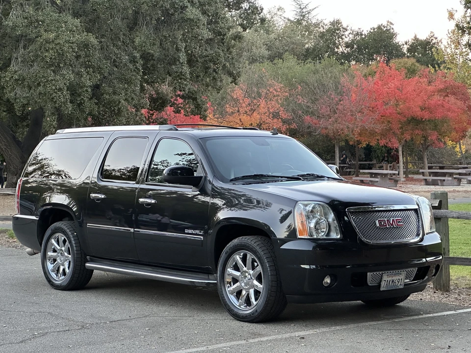 2013 GMC Yukon 3rd Gen - Image 10 of 31