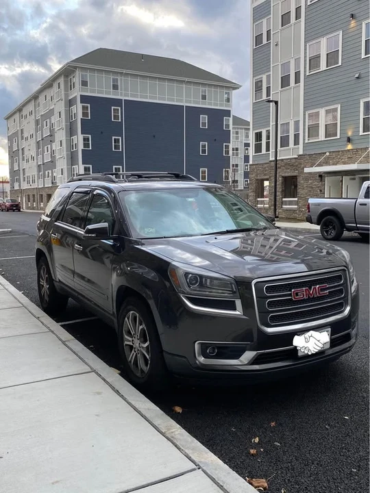 2013 GMC Acadia - Image 2 of 3